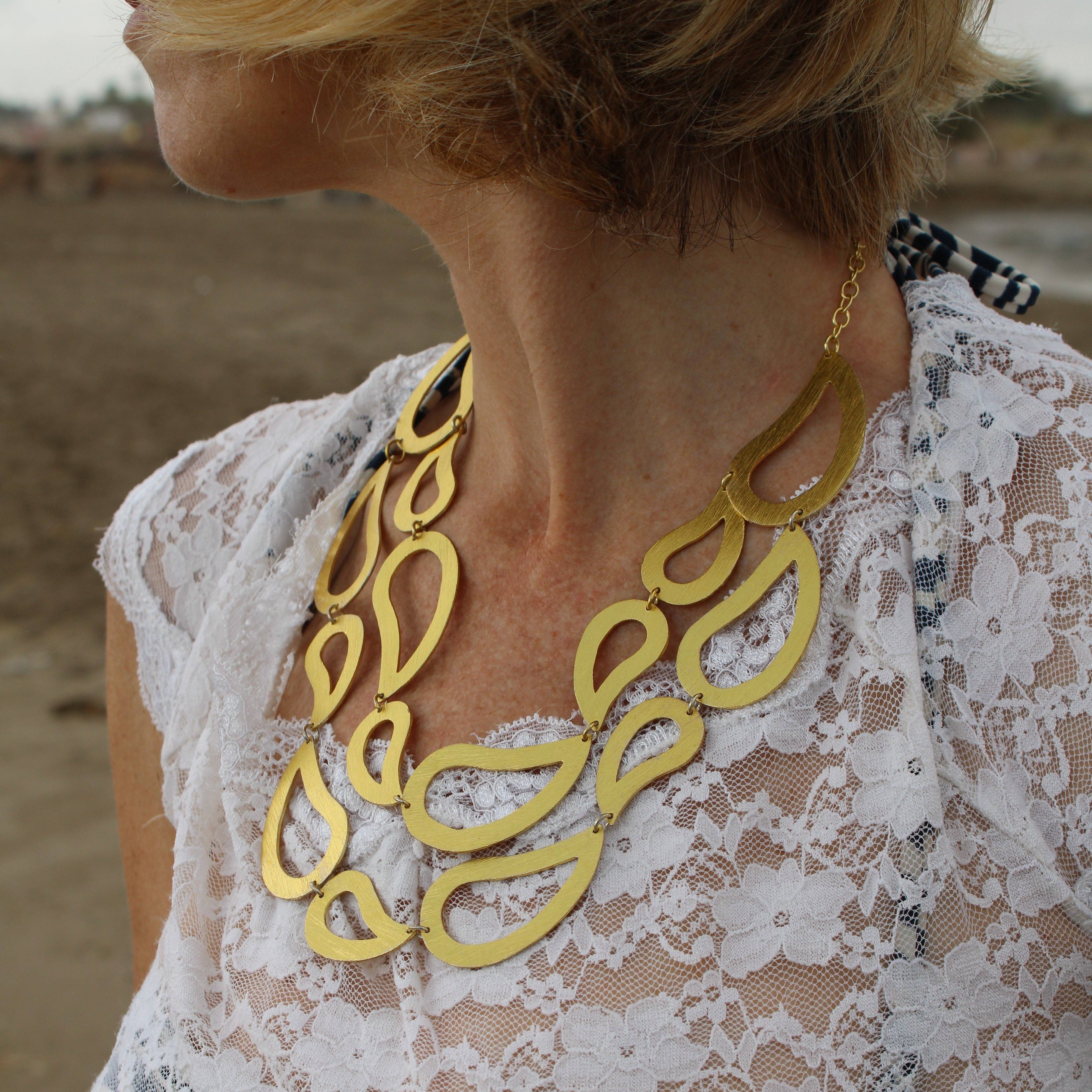 LA MAR - Wholesale Bib Necklace - GOTA necklace gold-plated - Design with character8