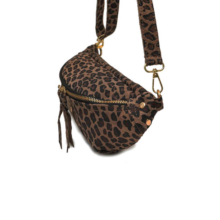 Cherry Paris – wholesale Midjeväska - Dam – NELLY LEOPARD midjeväska i leopardmönstrad mocka - 4061B12