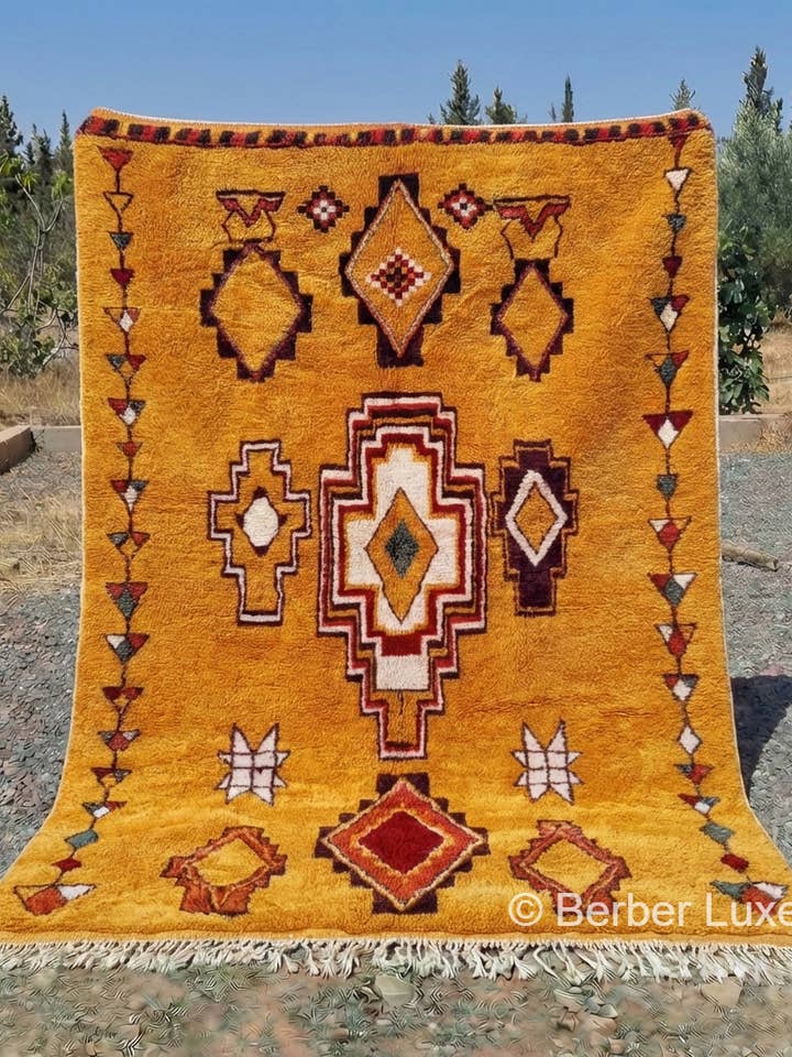 Traditional Area Rugs Handmade Wool Moroccan Berber Carpet for wholesale by BERBER LUXE