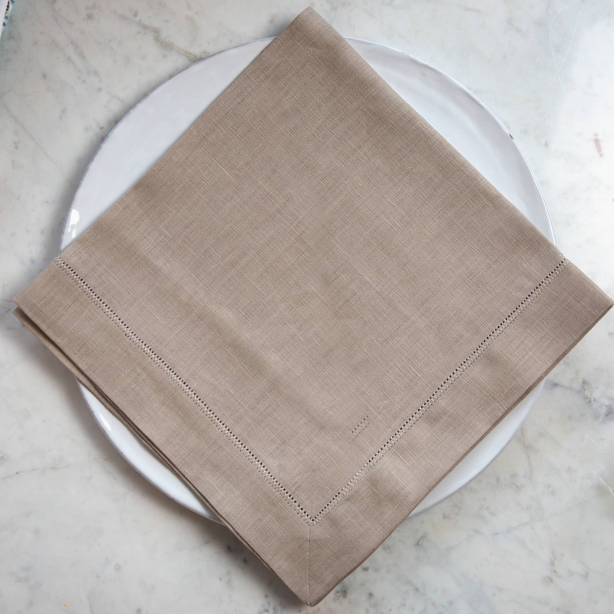 Arte Italica & Crown Linen Designs - Wholesale Dinner & Cloth Napkin - Hemstitch Large Napkin1