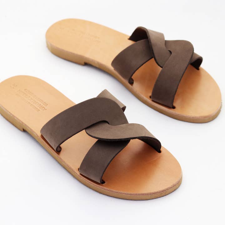 Sandales à talons couleur pastel pour la vente par Nikola Sandals