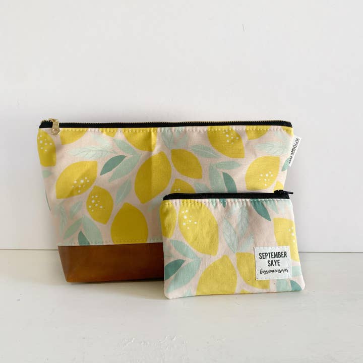 September Skye Bags & Accessories - Wholesale Makeup/Cosmetic Bag - Makeup bag in indy bloom lemon