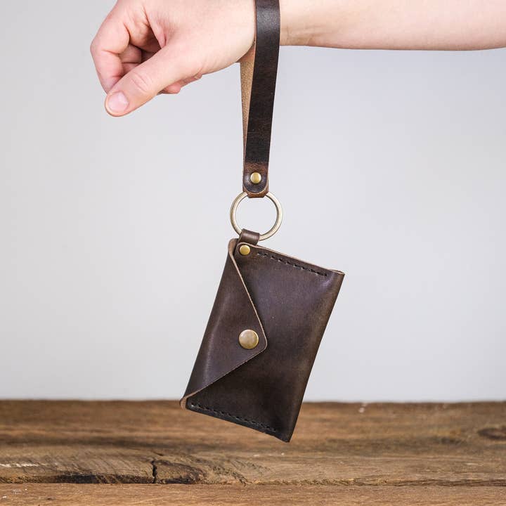 Brieftasche aus braunem Leder mit Schlüsselanhänger für den Großhandel von Choice Goods Co.