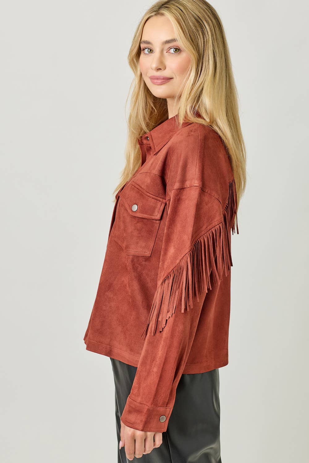 Mystree - Vendita all'ingrosso Giacca a camicia - Donna - 20609 Giacca Camicia in Suede con Dettaglio sul Retro a Frange27