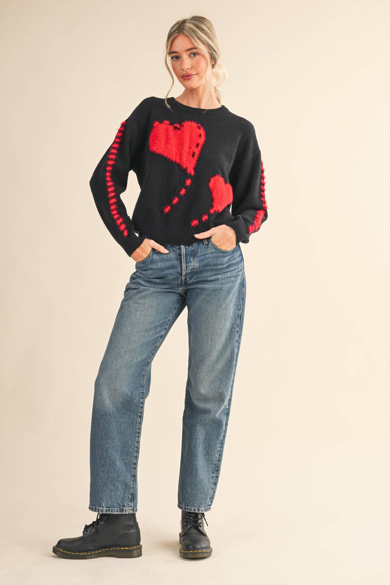 &MERCI - Wholesale Knit Sweater - Women's - FUZZY HEART KNIT SWEATER WITH WHIP STITCH MSW109909