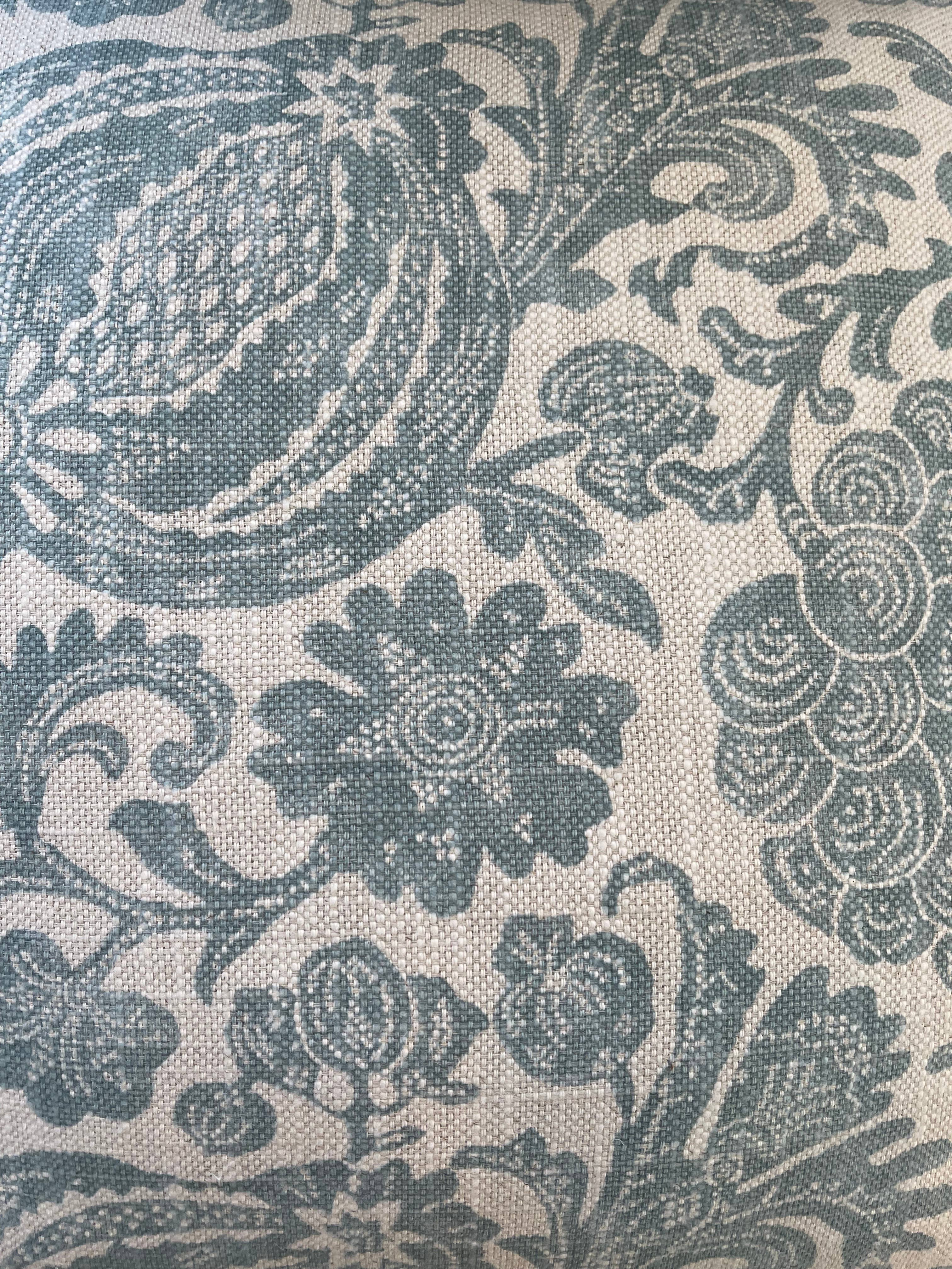 Dahlia & Grace pillows - Wholesale Throw/Decorative Pillow - Marlowe Botanical Throw Pillow with Feather Insert       1