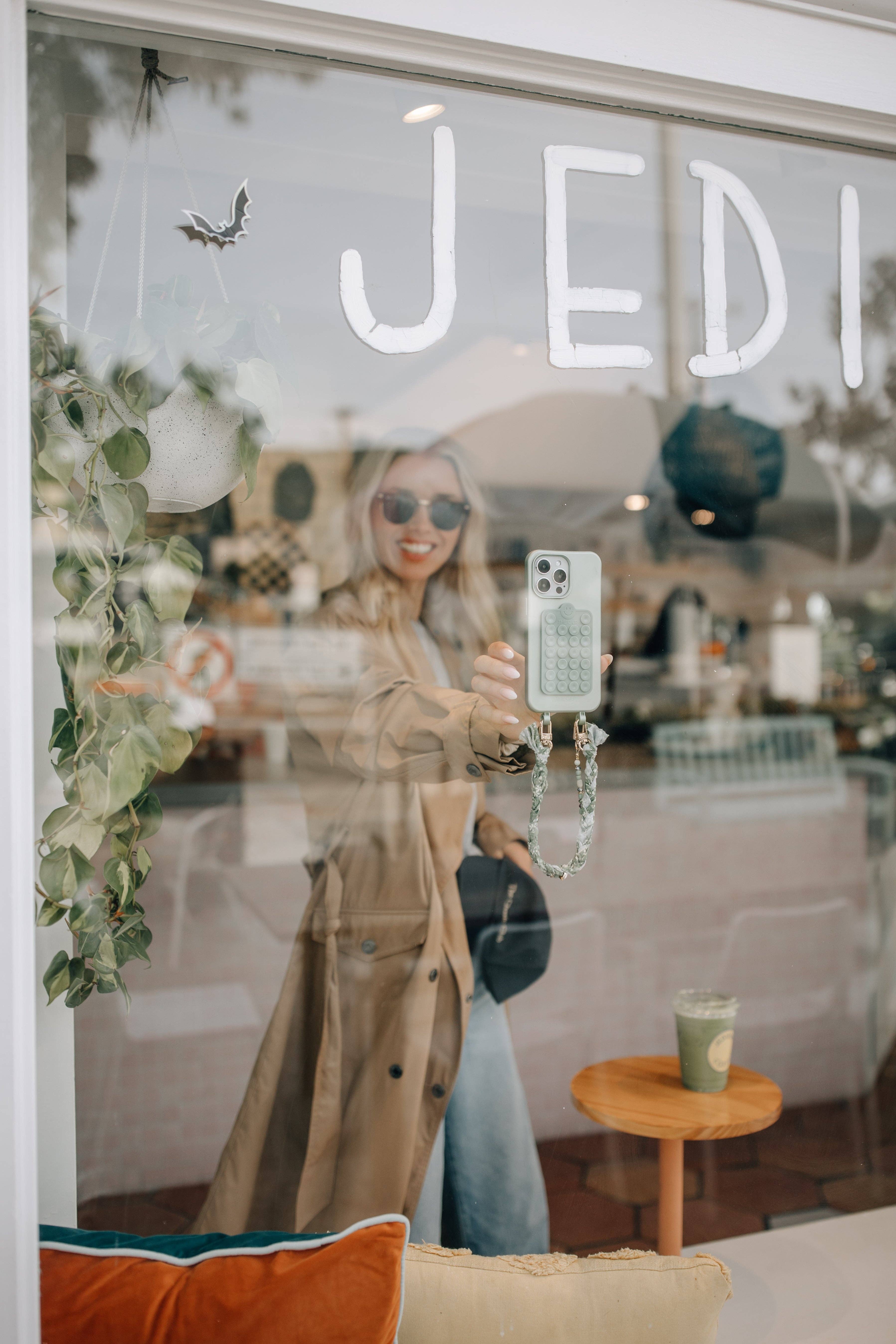 THE CÆP - Wholesale Phone Grip - CÆP Phone Grip24