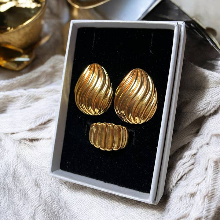 GESCHENKSET - Modeschmuck-Set - Ring und Ohrringe für den Großhandel von TOURMALYN