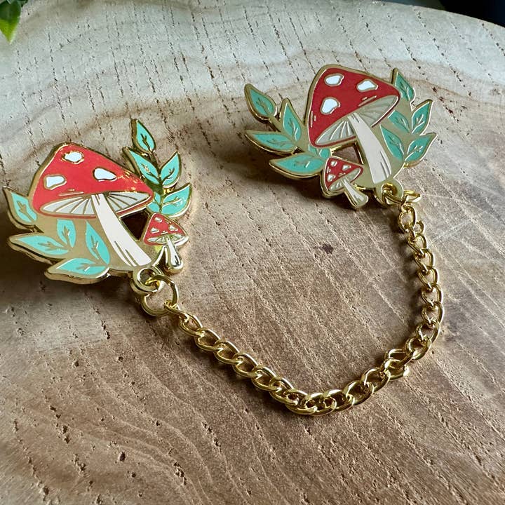 Magic&Books - Wholesale Choker/Collar - Mushrooms Enamel Collar Pin1
