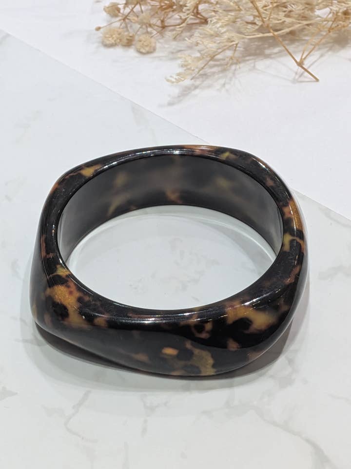 Dark yellow and black bracelets for wholesale by LOLO & YAYA