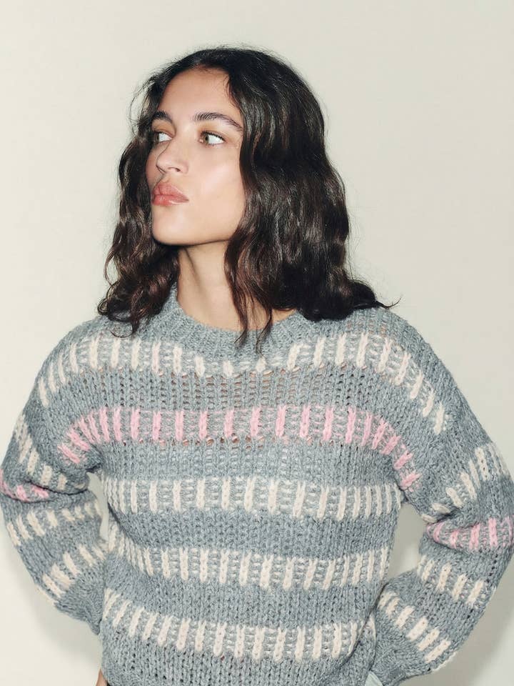 Cardigan tricot, grosse maille bi-color pour la vente par KY CREATION PARIS