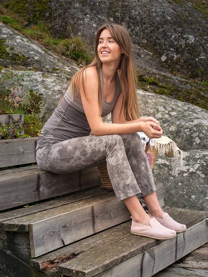 Top Misty per la vendita all'ingrosso da parte di pawpawyogawear