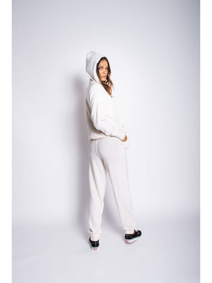 Karen Thomas – wholesale Lounge set – Women's – Cashmere Loungewear Sweatsuit Two Piece Set