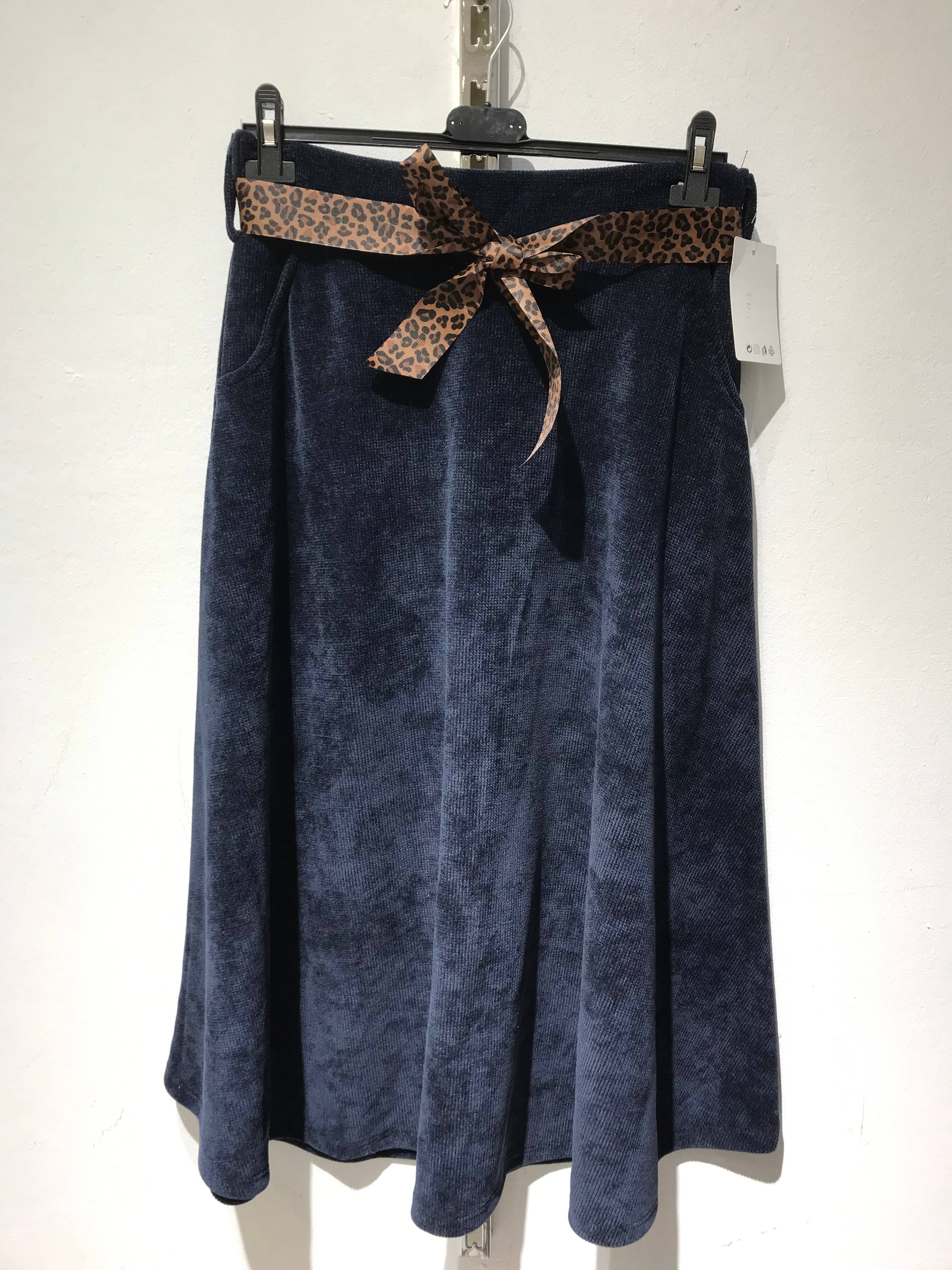 Only Yuan - Wholesale Top & Skirt Set - Women's - ref 2767 corduroy skirt with pocket8