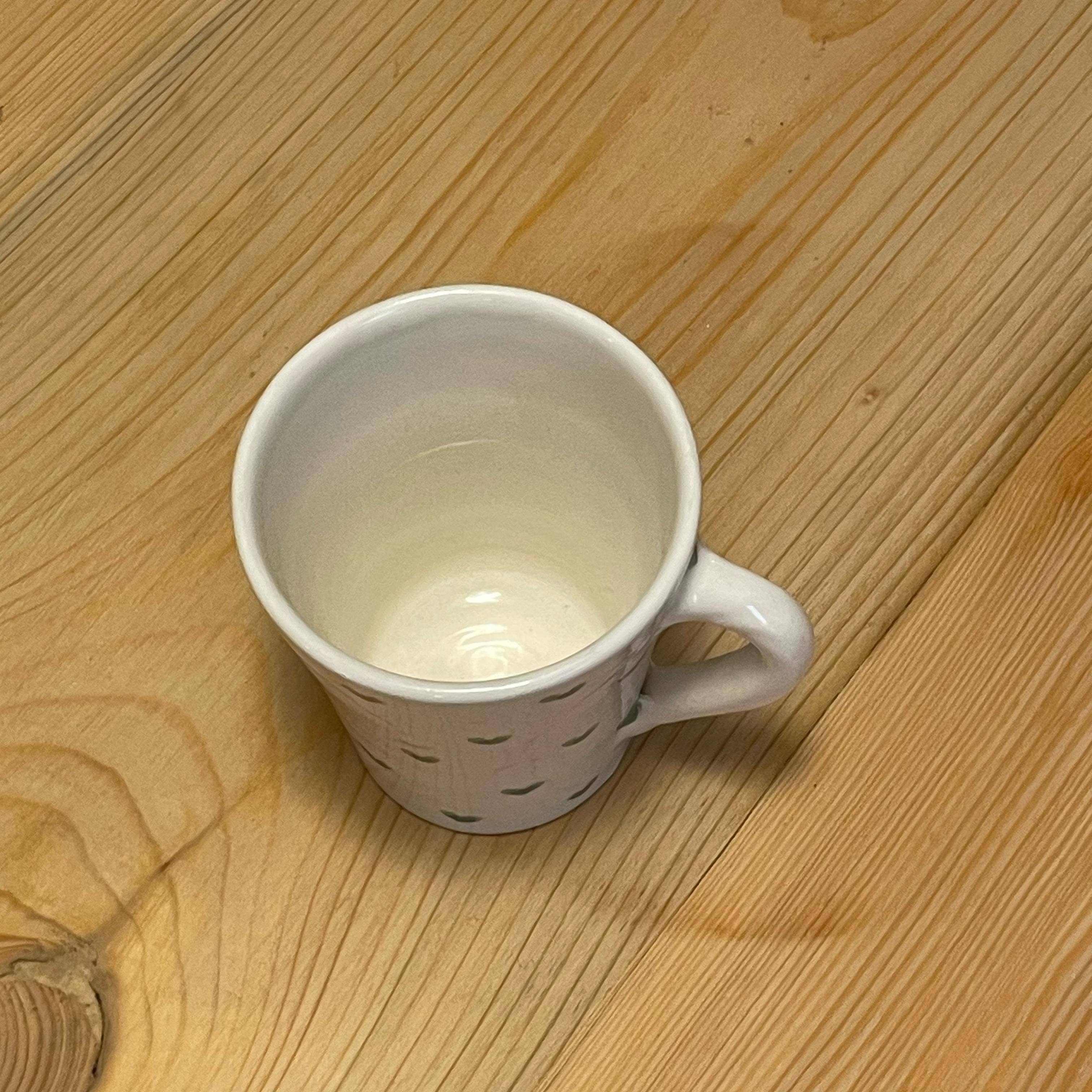 LeBazare - Wholesale Coffee Mug - Gobelet en céramique fait main – Motif cœurs2