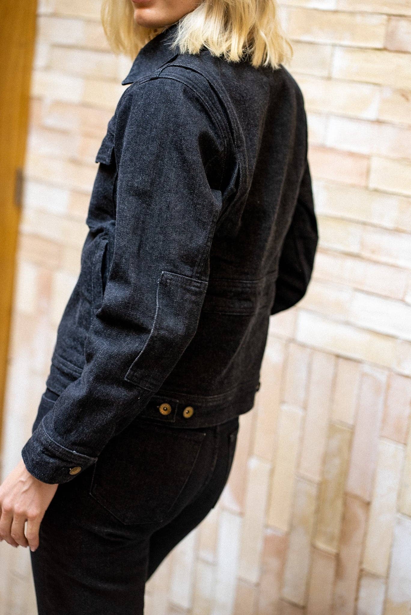 Schwarzer Stein Artcher Jacke | 14oz Broken Twill Denim für den Großhandel auf Faire1