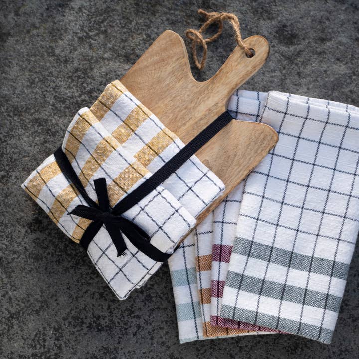 Gift pack - Set of 2 Kitchen Towels & Wooden Chopping Board for wholesale by Rich Home Linens