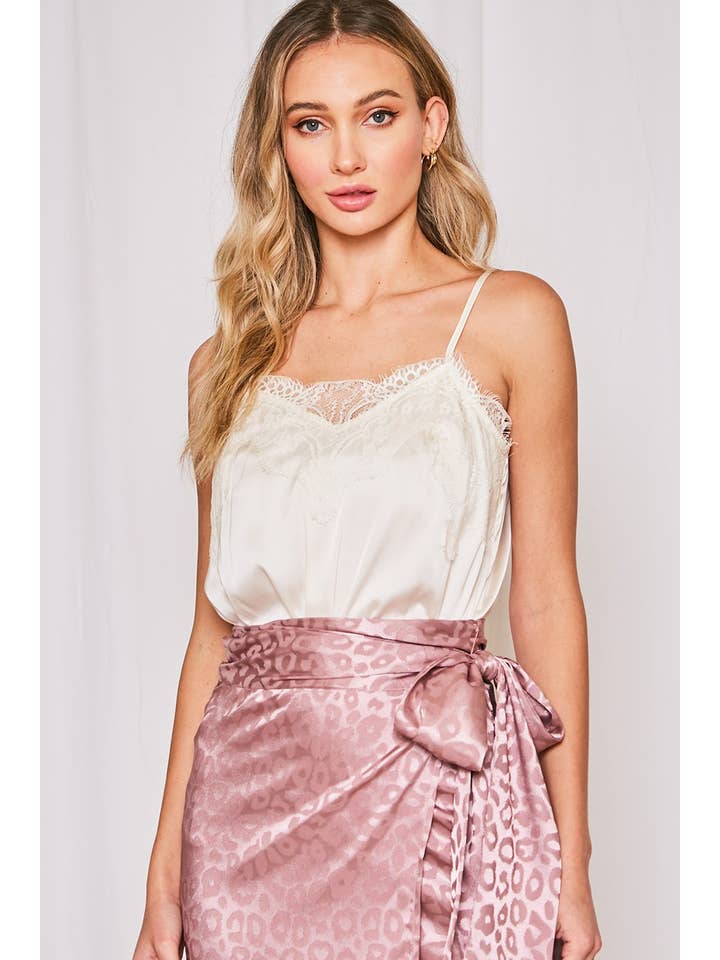 Vine & Love - Wholesale Camisole - Women's - Adjustable Straps Lace Trim Satin Camisole Tank Top VT318414