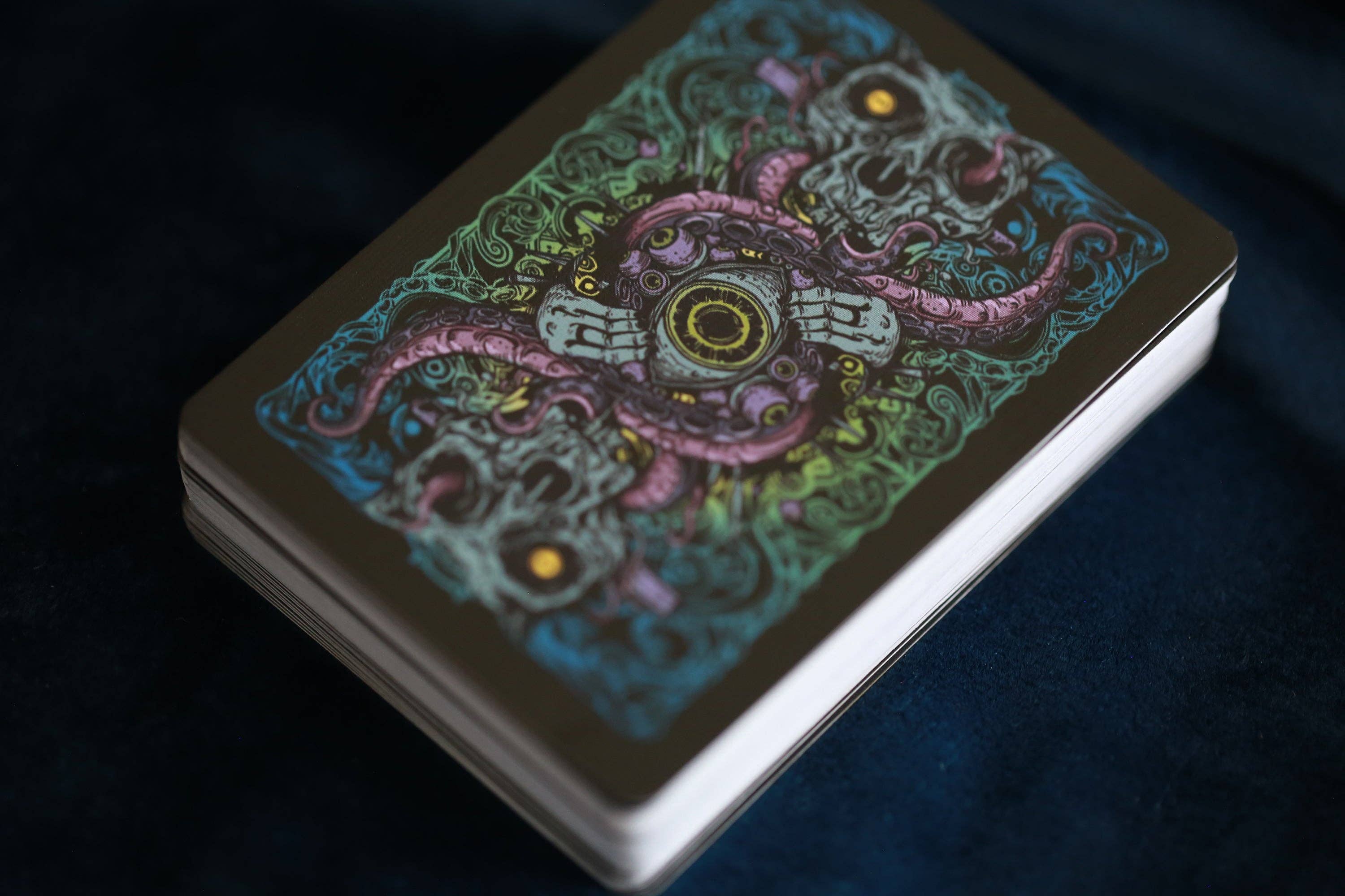 Vermilion Collection - Wholesale Playing Cards - Cthulhu Mythos Comicology (Old Whispers) Playing Cards9