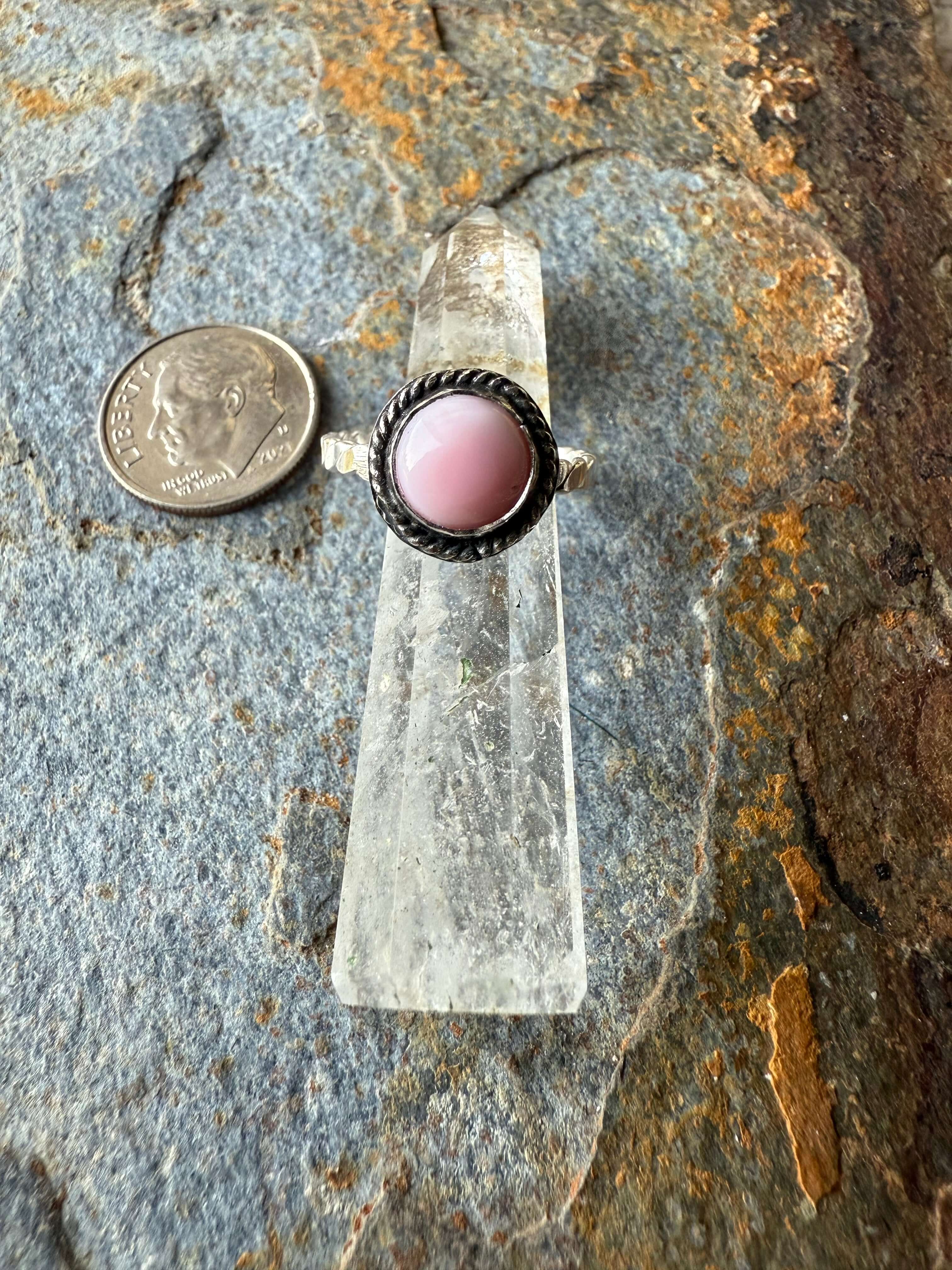 Wild Mountain Soul Designs – Anel de cocktail/declaração por atacado – Anel de Prata Esterlina com Concha Rosa5