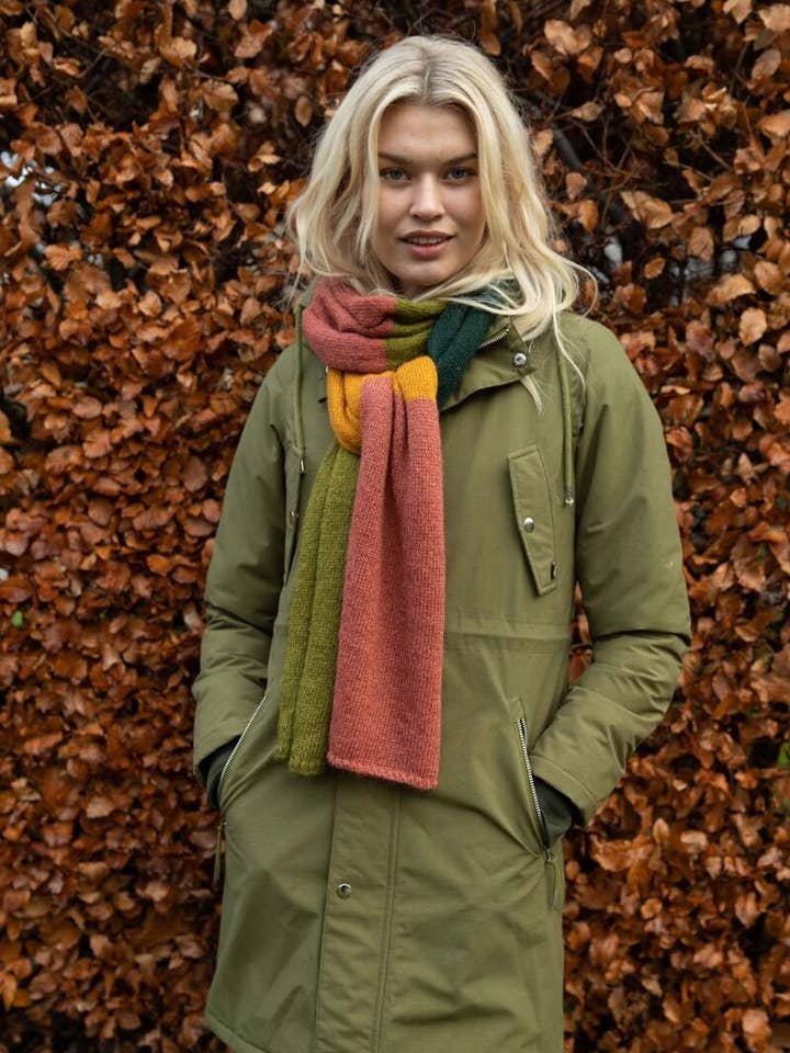 Danebeate Winter Parka Olive for engroshandel hos Danefae København