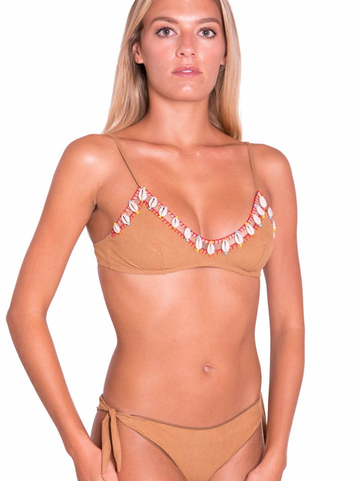 Brasilianska trosor Broderi Shells Brassiere Bikini för wholesale av Pin-Up Stars
