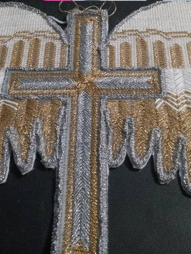 Kors med vinger, smukt kors, LXC16 for engroshandel hos BLUE RIBBON ORNAMENTS