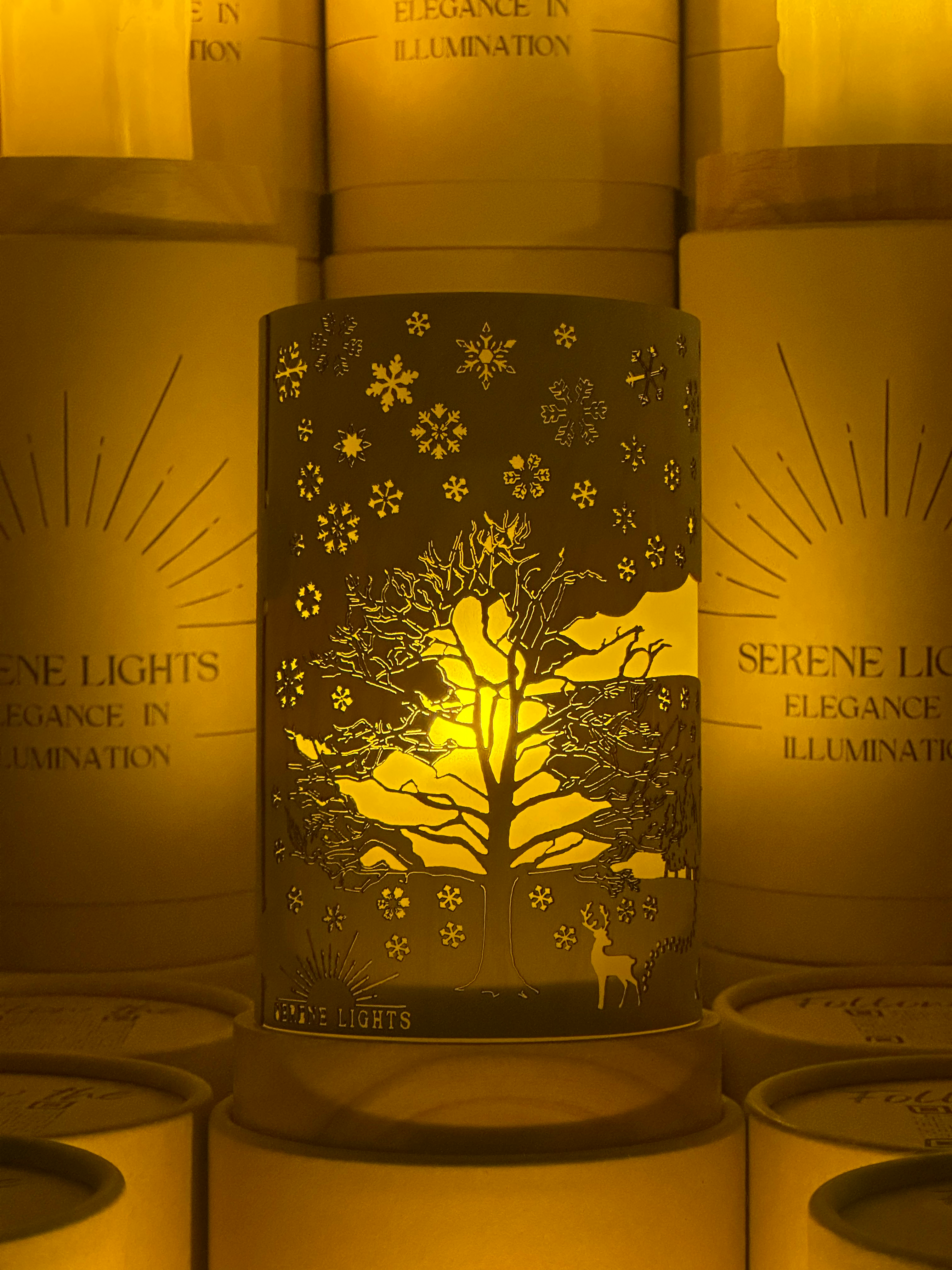 Serene Lights - Vendita all'ingrosso Decorazioni da tavolo - Portacandela Holiday Home – Decorazioni Festive, Design Intercambiabile, Regalo Unico, Candela LED Ricaricabile2