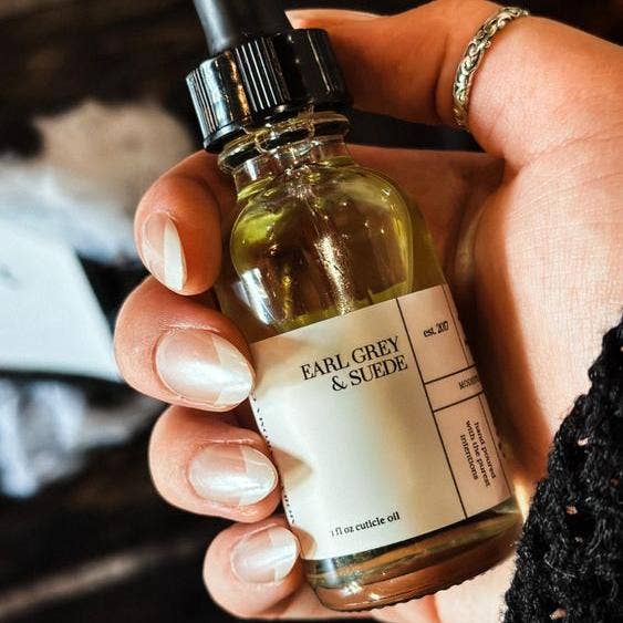 Olio per cuticole al bergamotto e camoscio per la vendita all'ingrosso da parte di Mobaak Aroma Co.