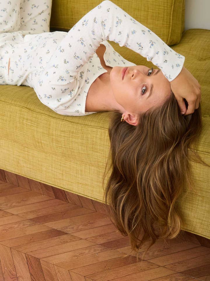 IVOIRE MULTI GILET À MANCHES LONGUES AVEC BOUTONS ET MOTIF FLORAL POINTELLE en vente sur Faire2