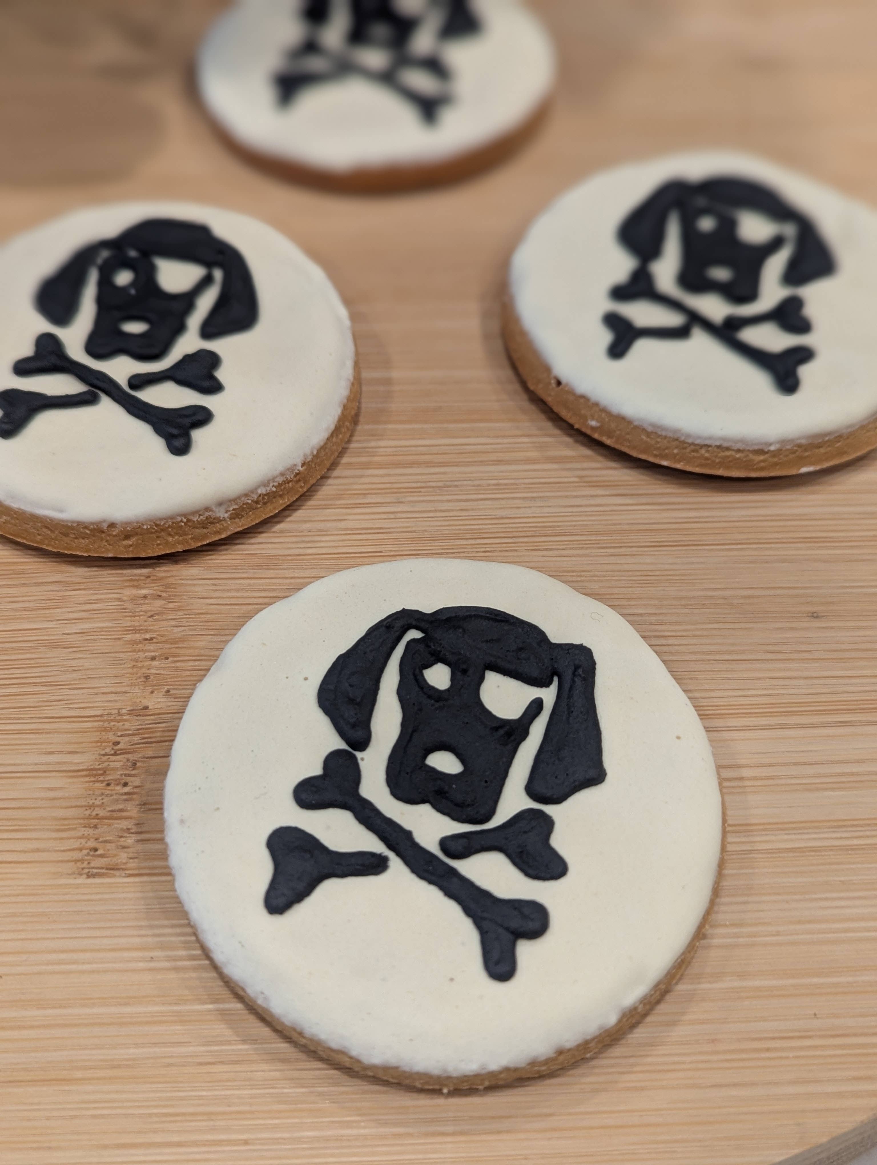 Layla's Barkery - Wholesale Pet Biscuit - Dog - Custom Logo Dog Cookies4