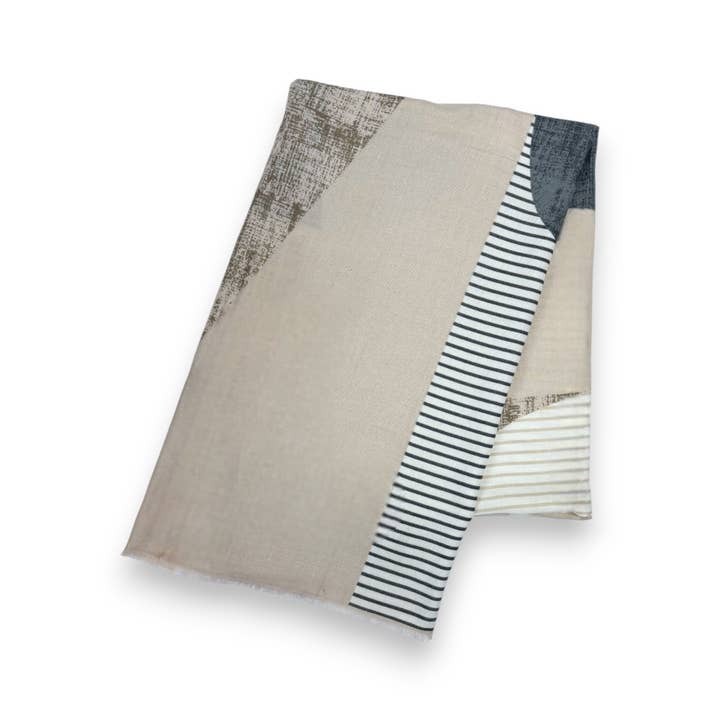 Lili Scarves - Wholesale Scarf – Women's - Stanley Wool Blend Print Scarf6