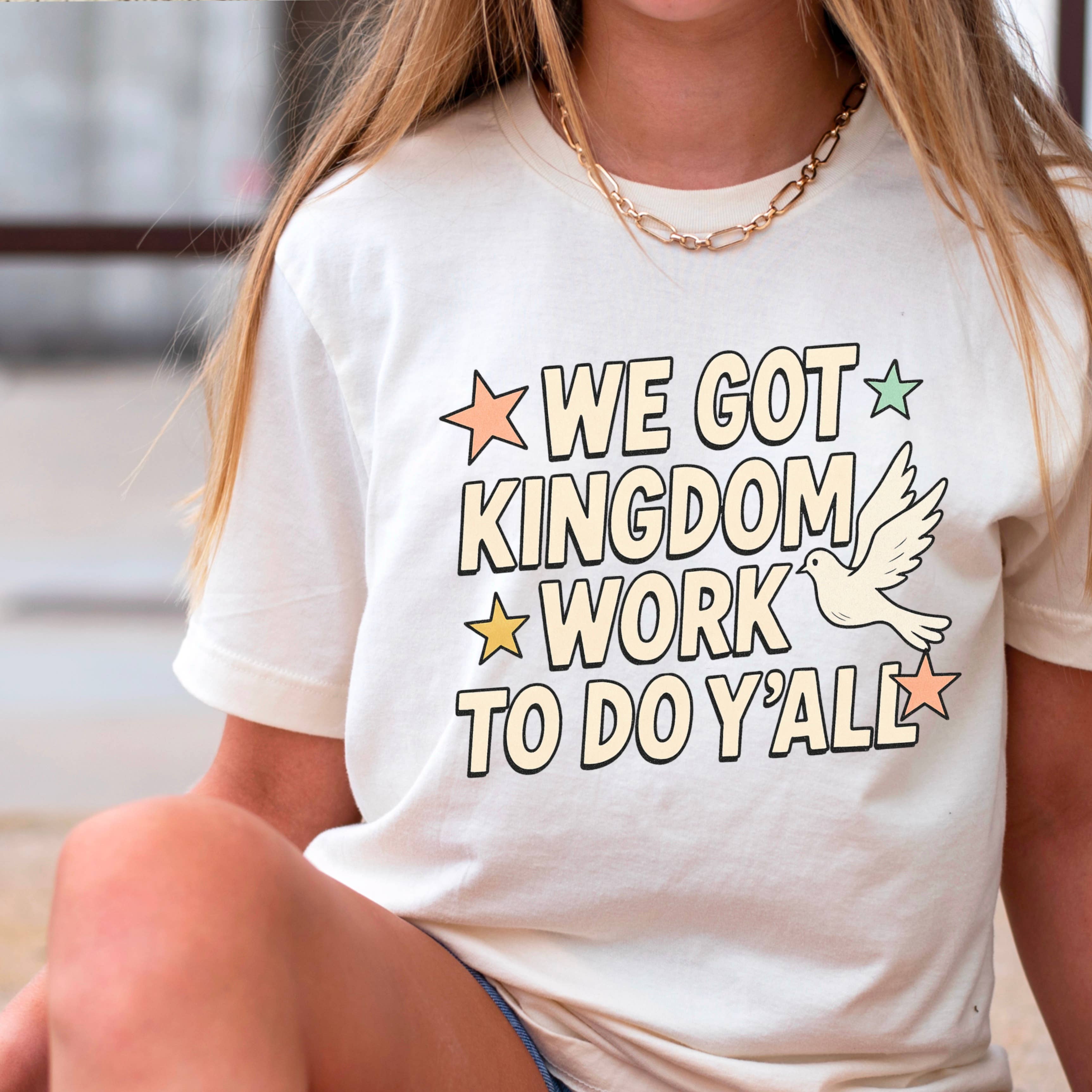 Shoppe SHC - Vente T-shirt à imprimés – femme - Nous avons du travail de royaume à faire T-shirt graphique chrétien | Gildan2