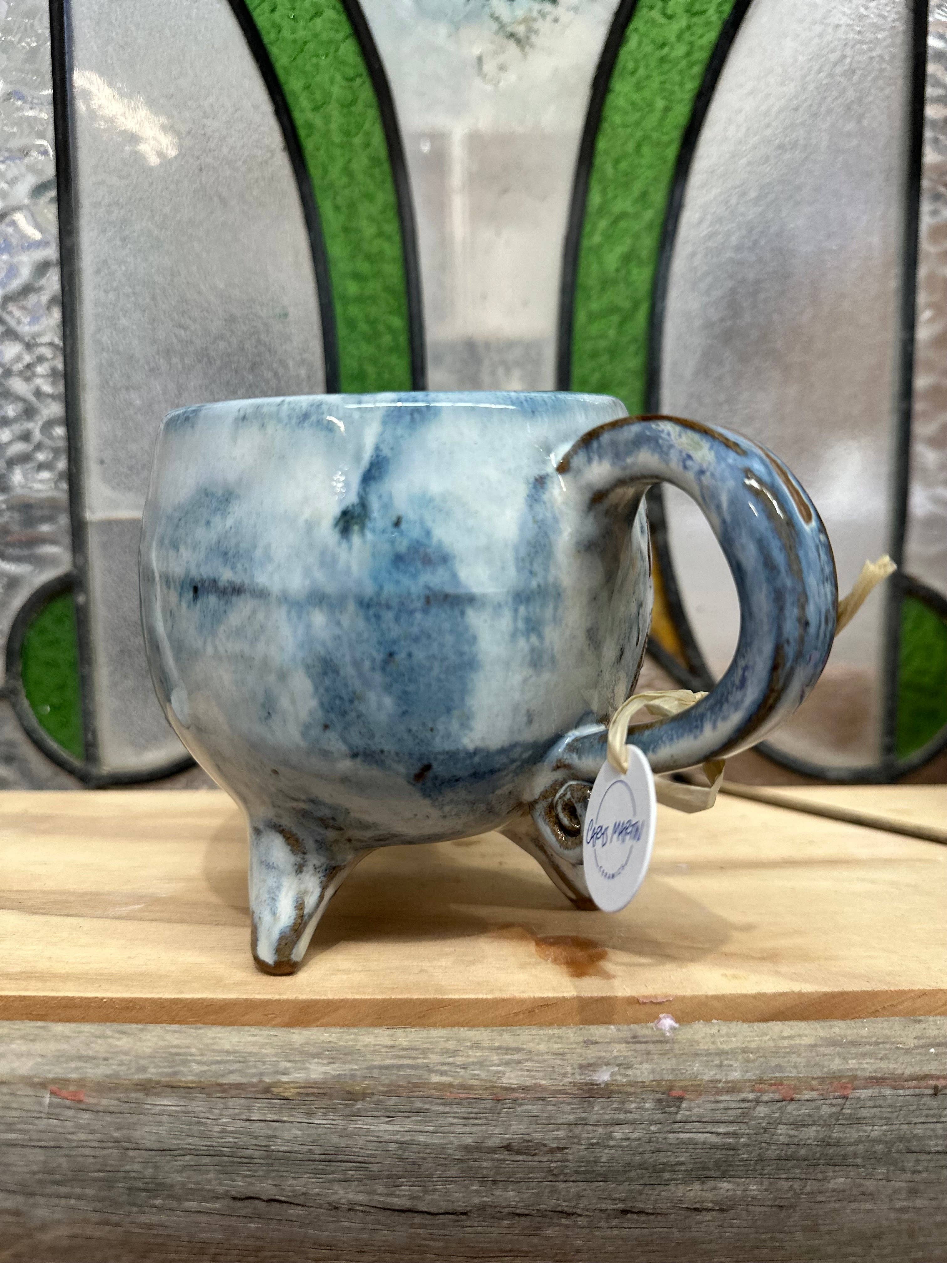 Carys Martin Ceramics - Wholesale Decorative Tabletop Object - Cauldron Crystal Cup – Raven Goddess with Quartz Point3