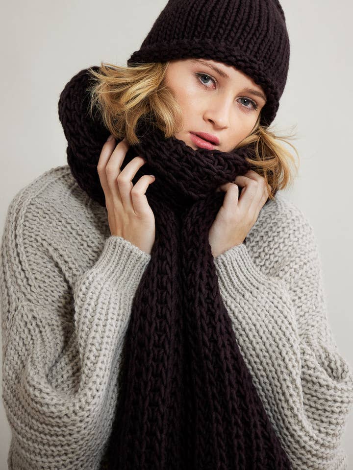 Écharpe surdimensionnée IRmatt pour la vente par TIF TIFFY