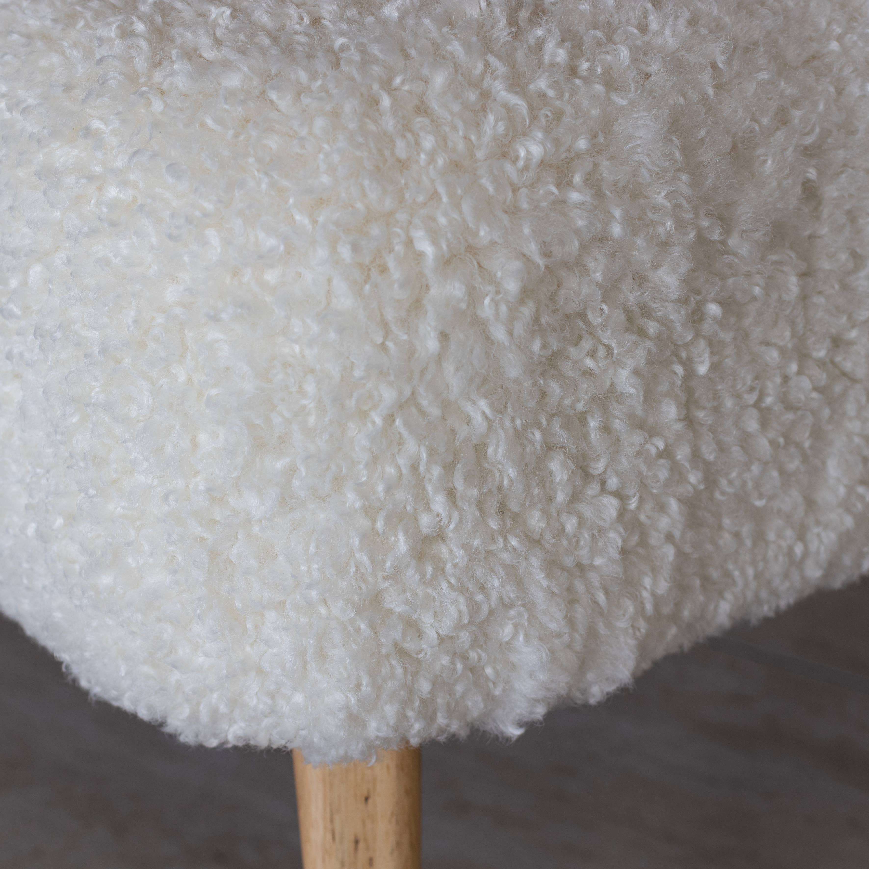 Now's Home - Wholesale Chair - ECRU FUR EFFECT ARMCHAIR WOODEN STRUCTURE 62X65.5X70 ELIOT4