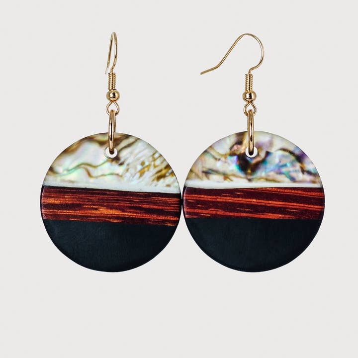 Orecchini Pendenti Boho in Legno e Abalone Fatti a Mano Bella per la vendita all'ingrosso da parte di Wooden Element UK