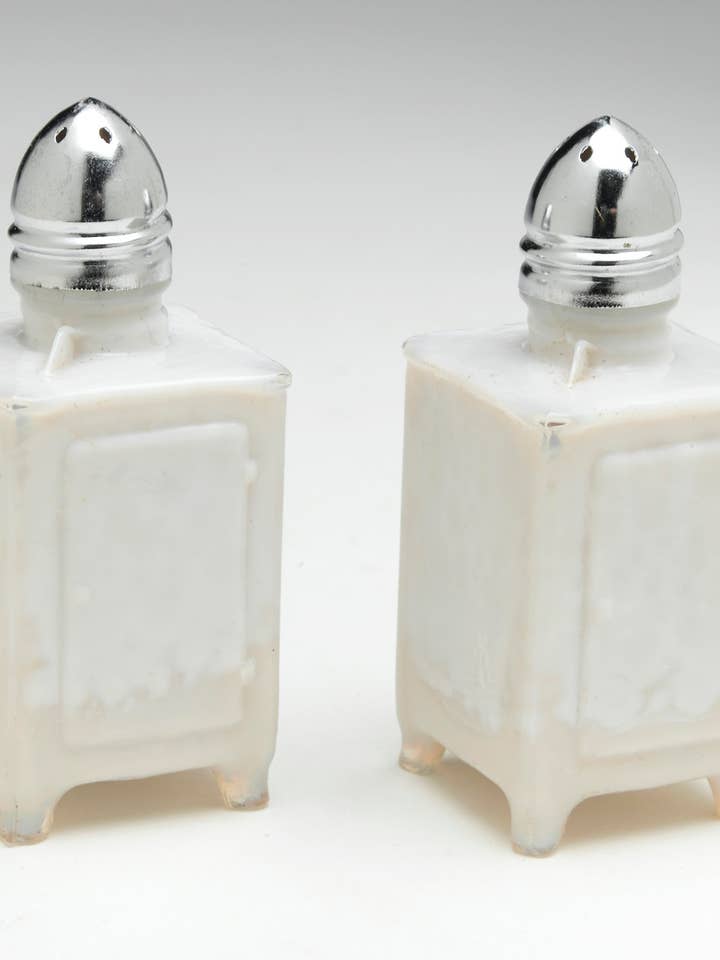 Salière et poivrière Ice Box pour la vente par AA Importing