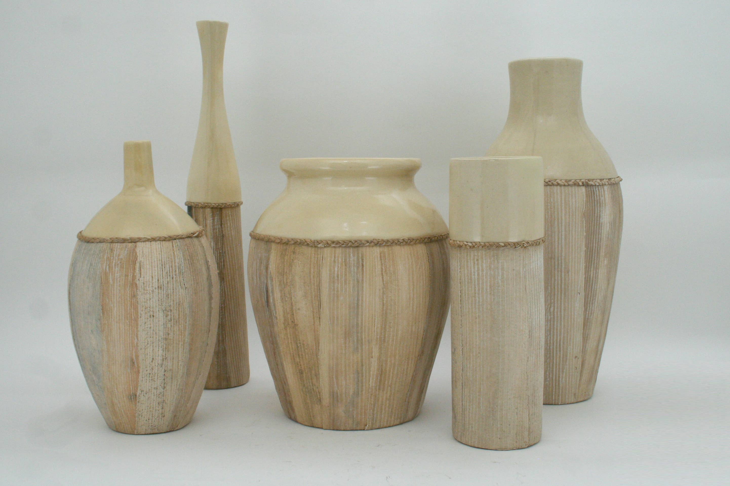 Modern World by Contrast Inc. – Engroshandel Vase – Keramisk creme banan blad vase1