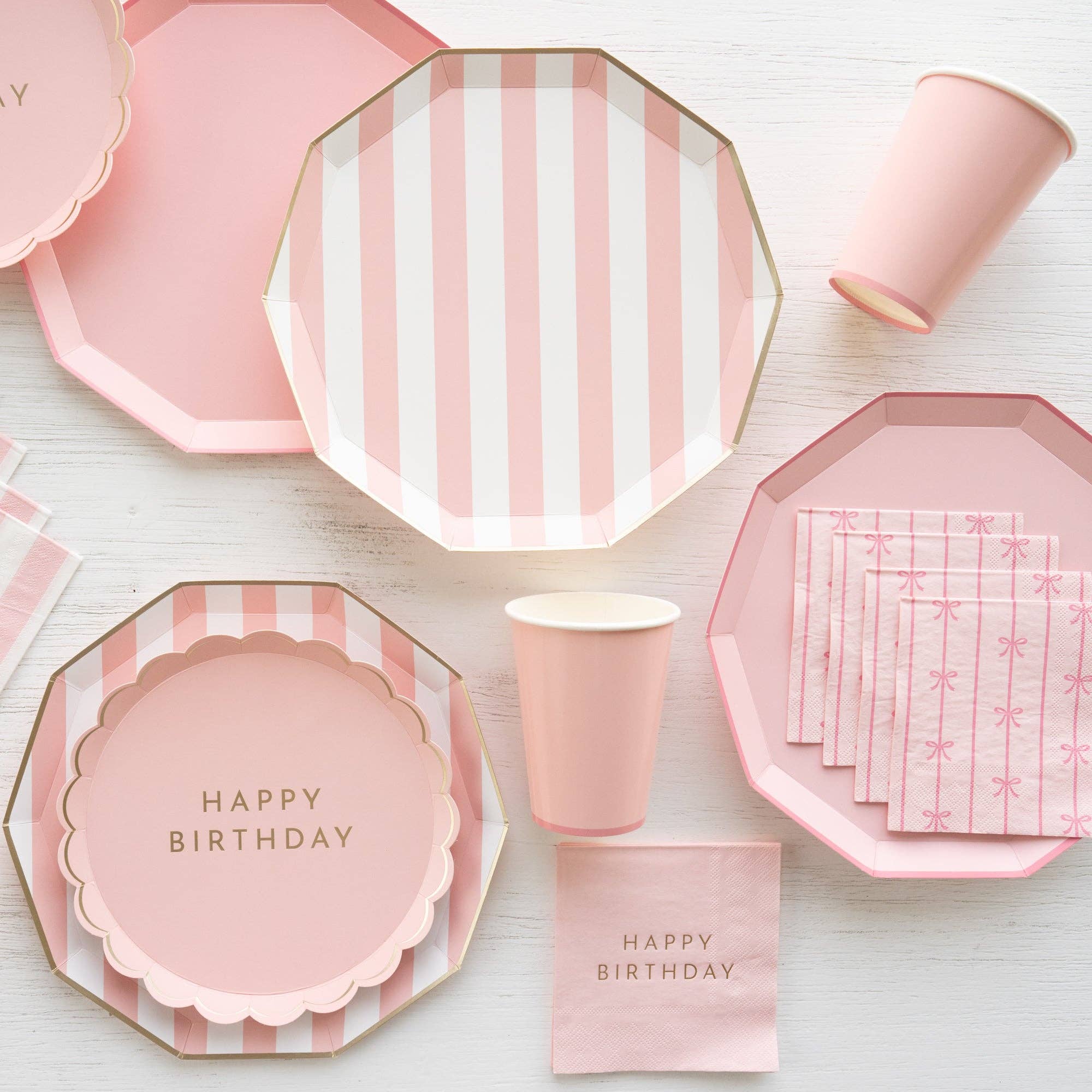 Bonjour Fête - Wholesale Disposable Plate - PETAL PINK PREMIUM DINNER PLATES1