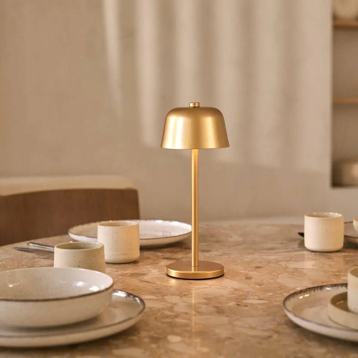 Tavellio - Wholesale Accent/Desk Lamp - Anton Gold Rechargeable Table Lamp | Sleek & Cordless Lighting6