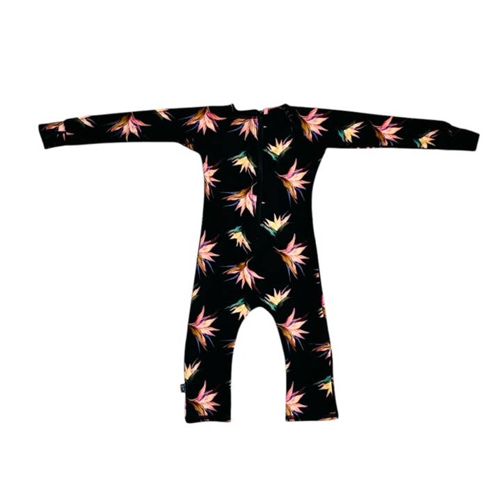 Costume complet SHRED pour bébés et tout-petits pour la vente par The Salty Grom