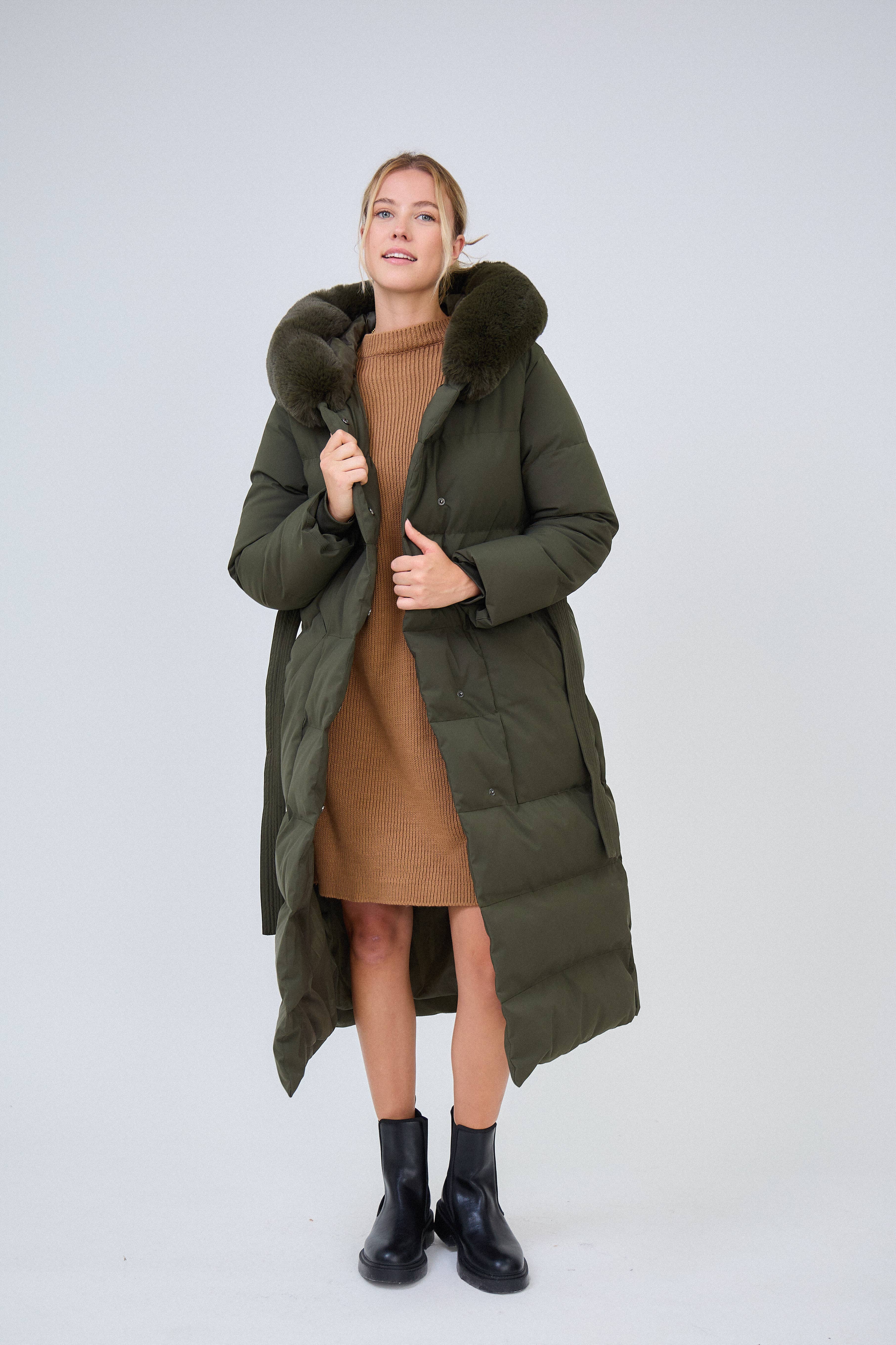 Giovanni Paris - Wholesale Puffer Jacket - Women's - Roxy down jacket11