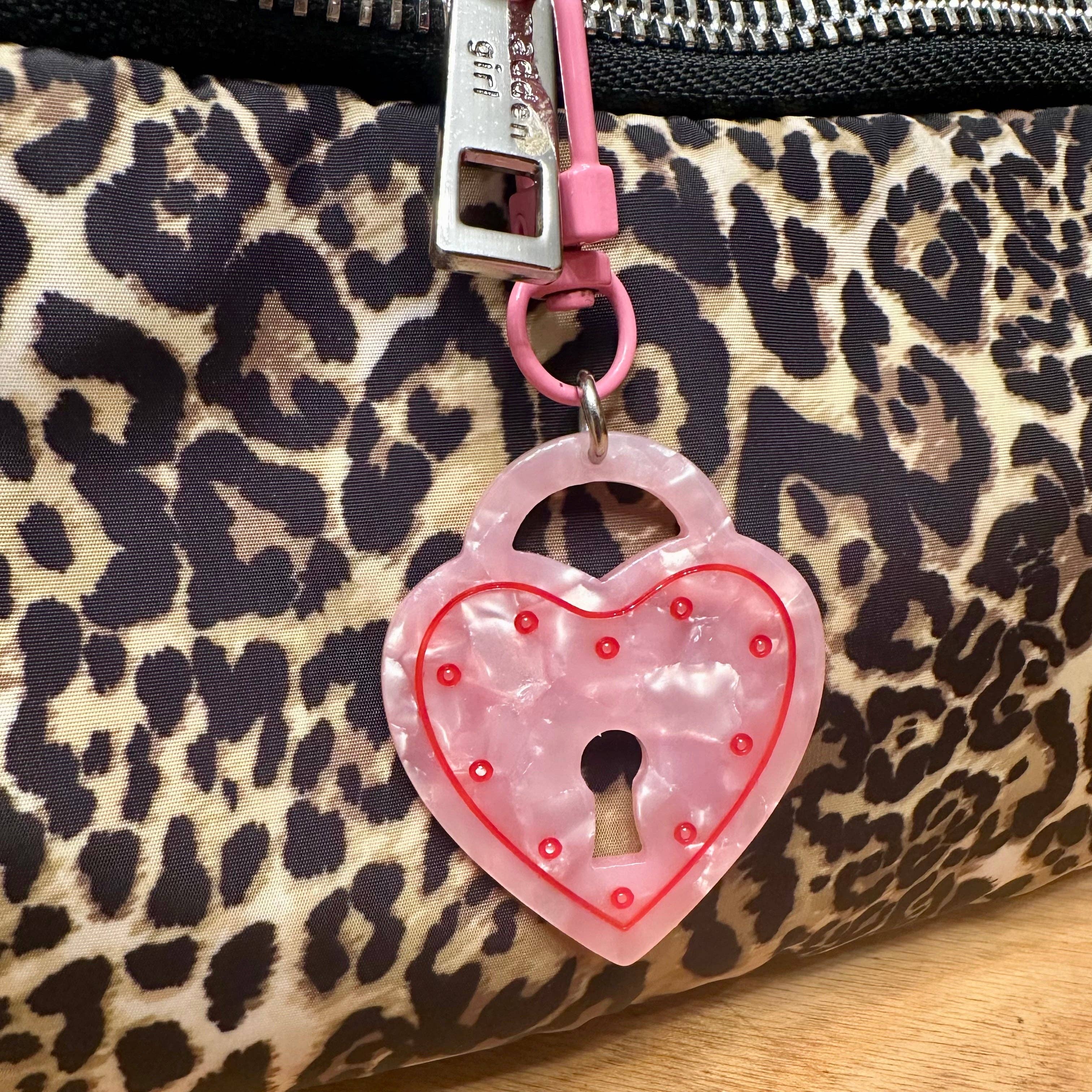 Foolish Fetish - Wholesale Keychain - Women's - All Locked Up Heart Padlock Bag Charm / Keychain2