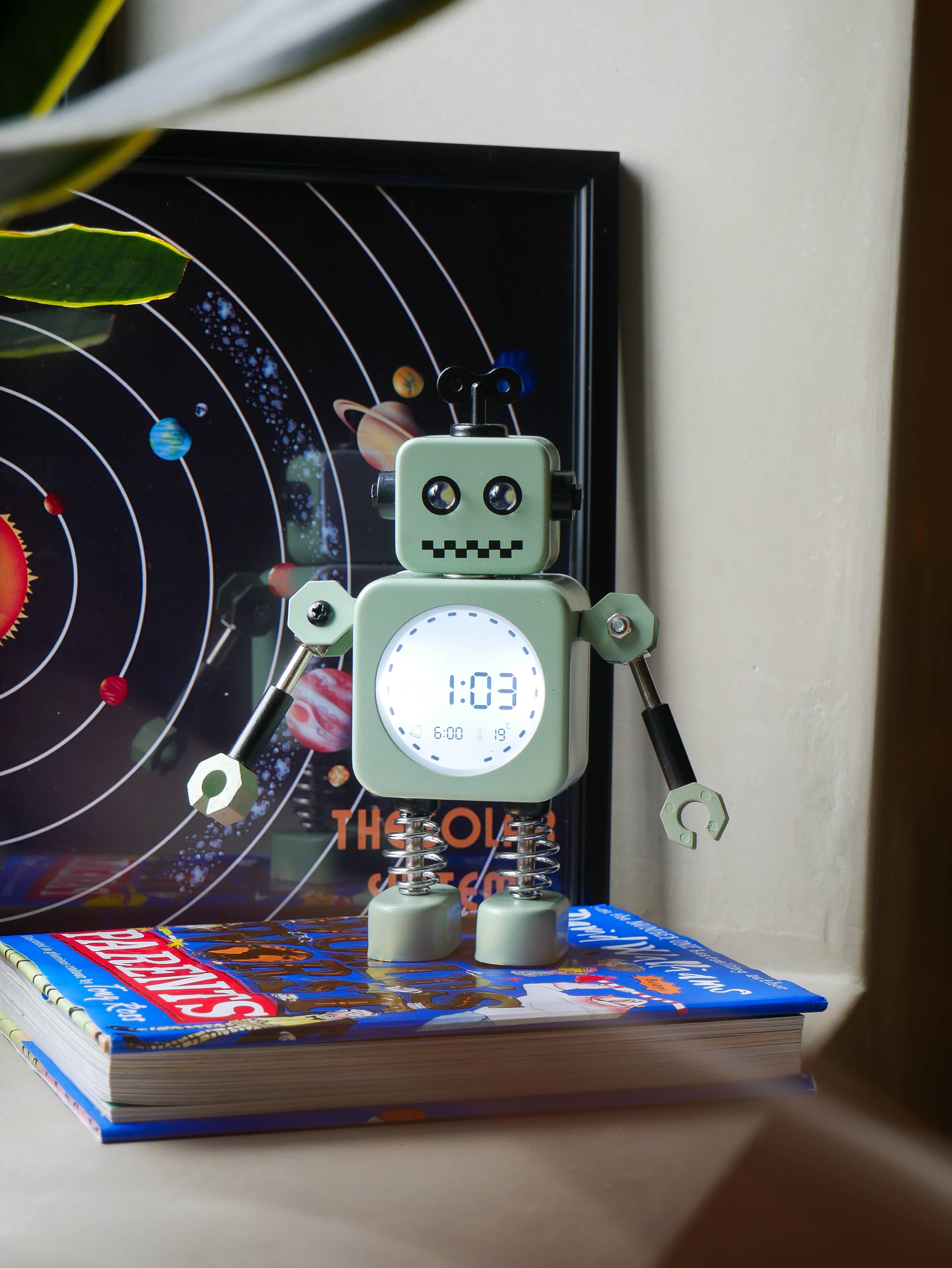 Steepletone UK Ltd - Wholesale Alarm Clock - Robot Time - Bedside Alarm Clock 1