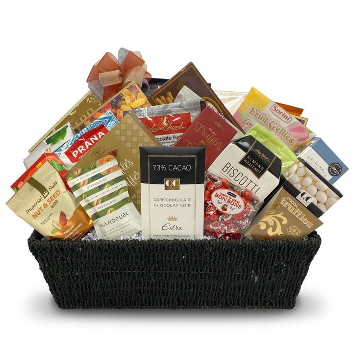 Panier-cadeau Care to Share pour la vente par Pellatt Cornucopia Gift Baskets