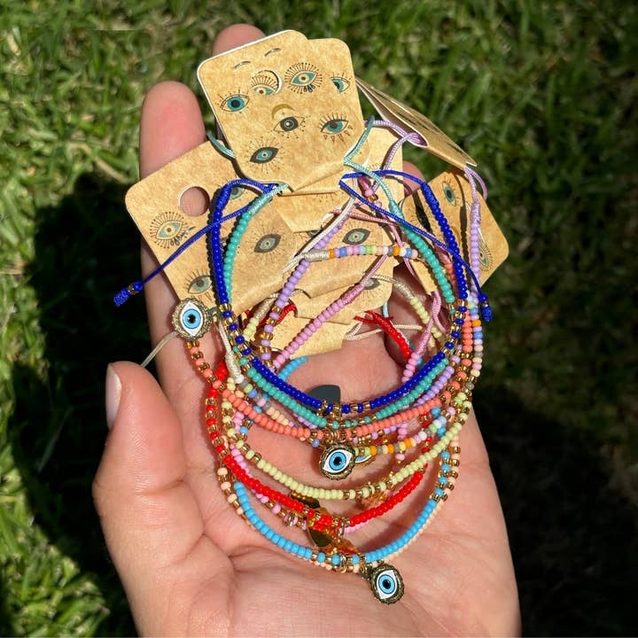 Earths Elements Wholesale - Vente Bracelet de perles - Bracelet - Evil Eye perlé avec breloque, assorti