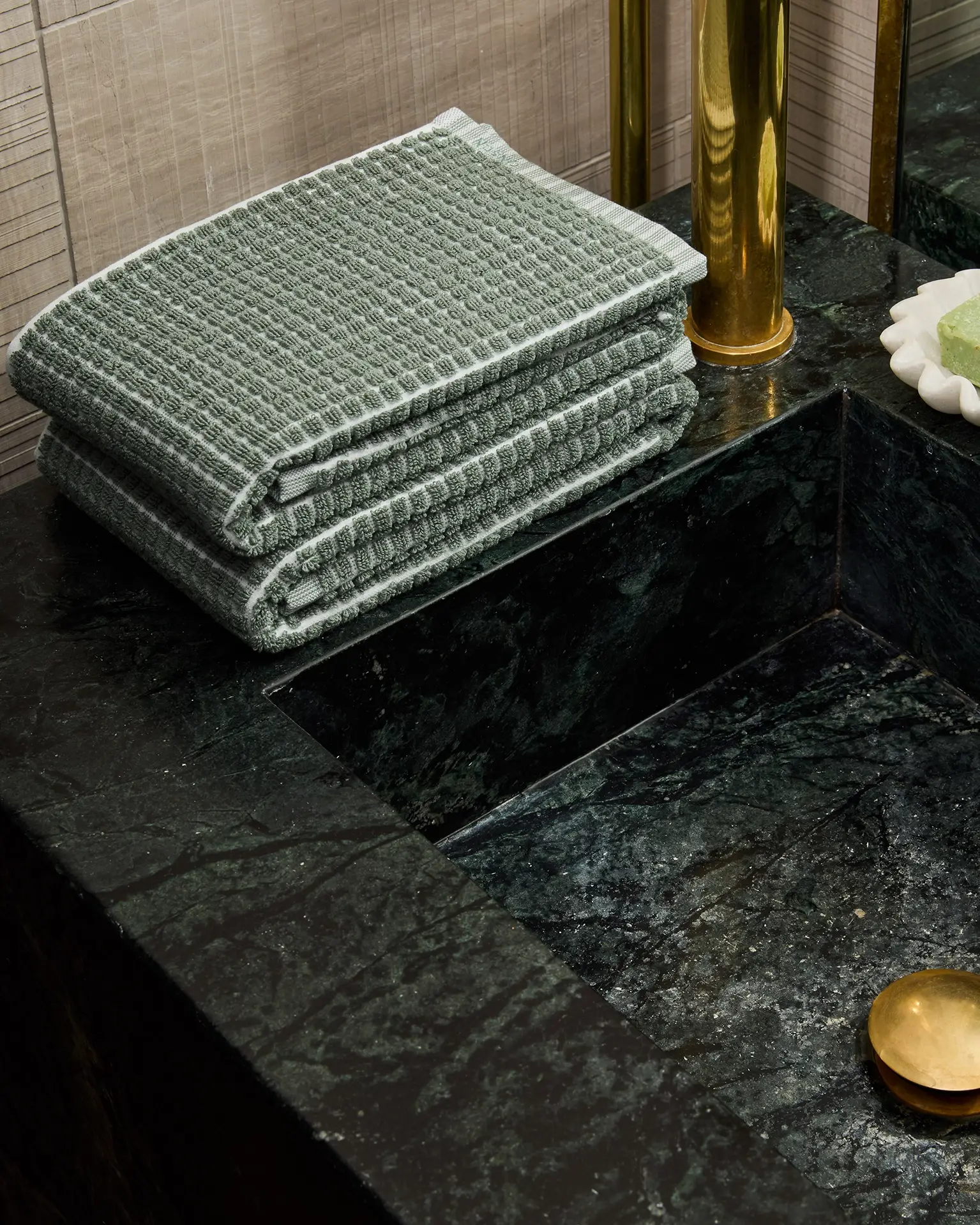 Onsen - Wholesale Hand Towel - Sculpted Terry Hand Towel Set5