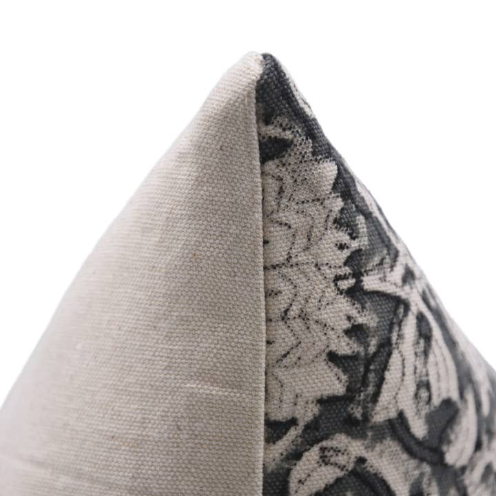 Fabdivine - Wholesale Throw Pillow Cover - Natural Block Duck Canvas Pillow Cover - Ulta Kamal