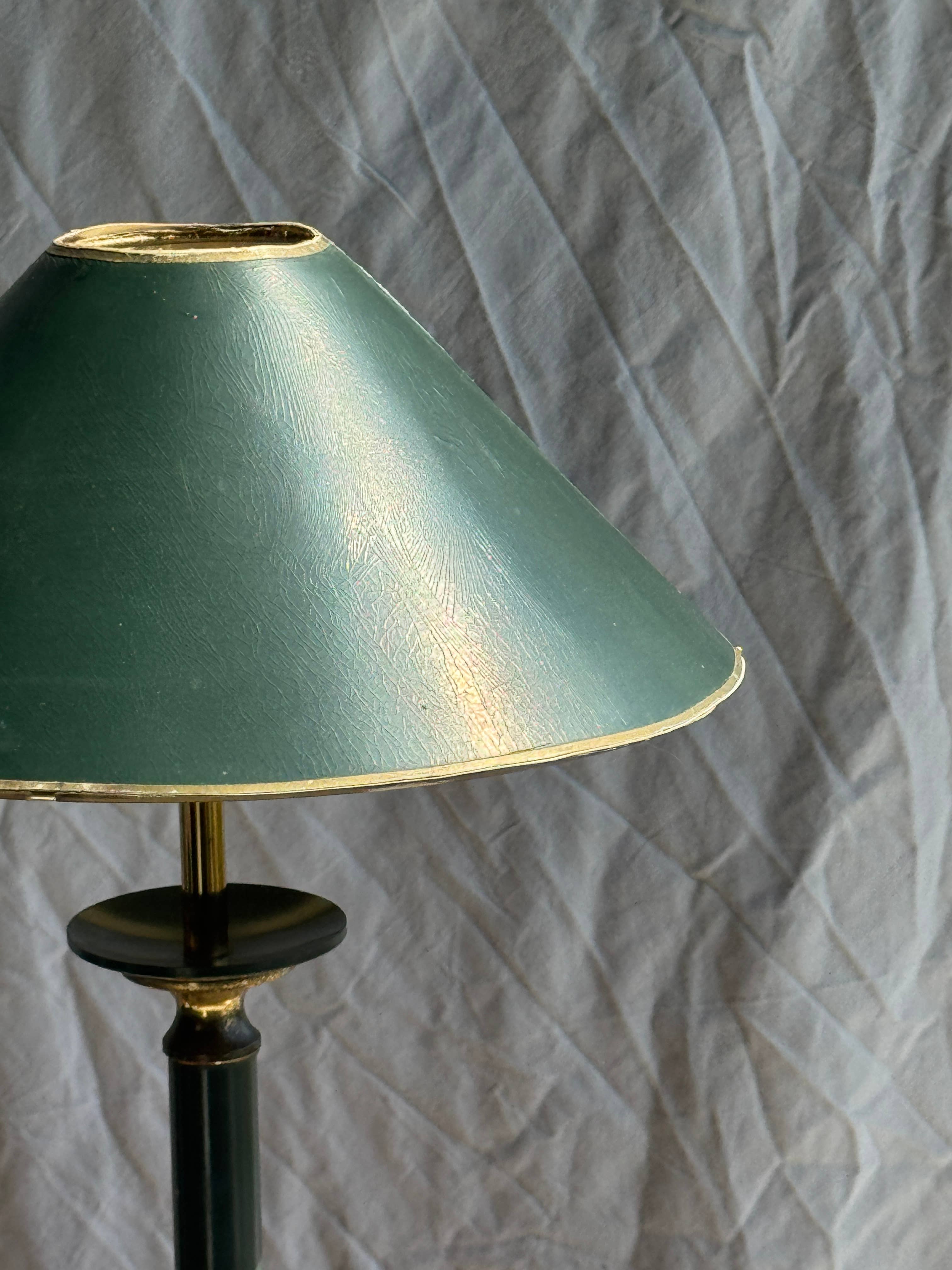 Office Objets - Wholesale Accent/Desk Lamp - Vintage green and gold table lamp H60 D3016
